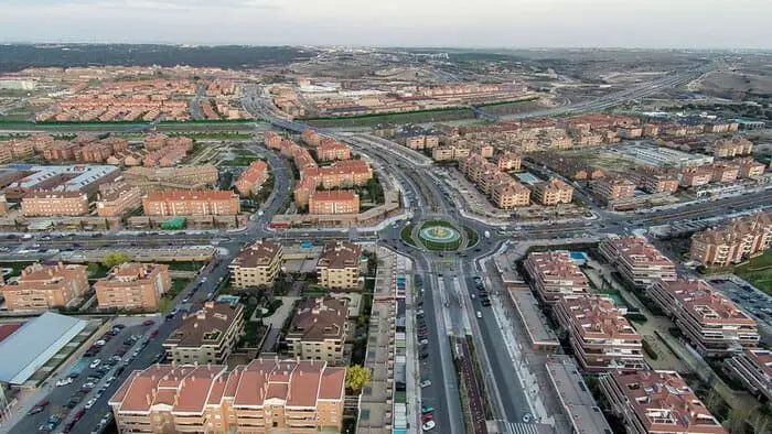 Vivir en Boadilla del Monte: Ventajas, desventajas y más